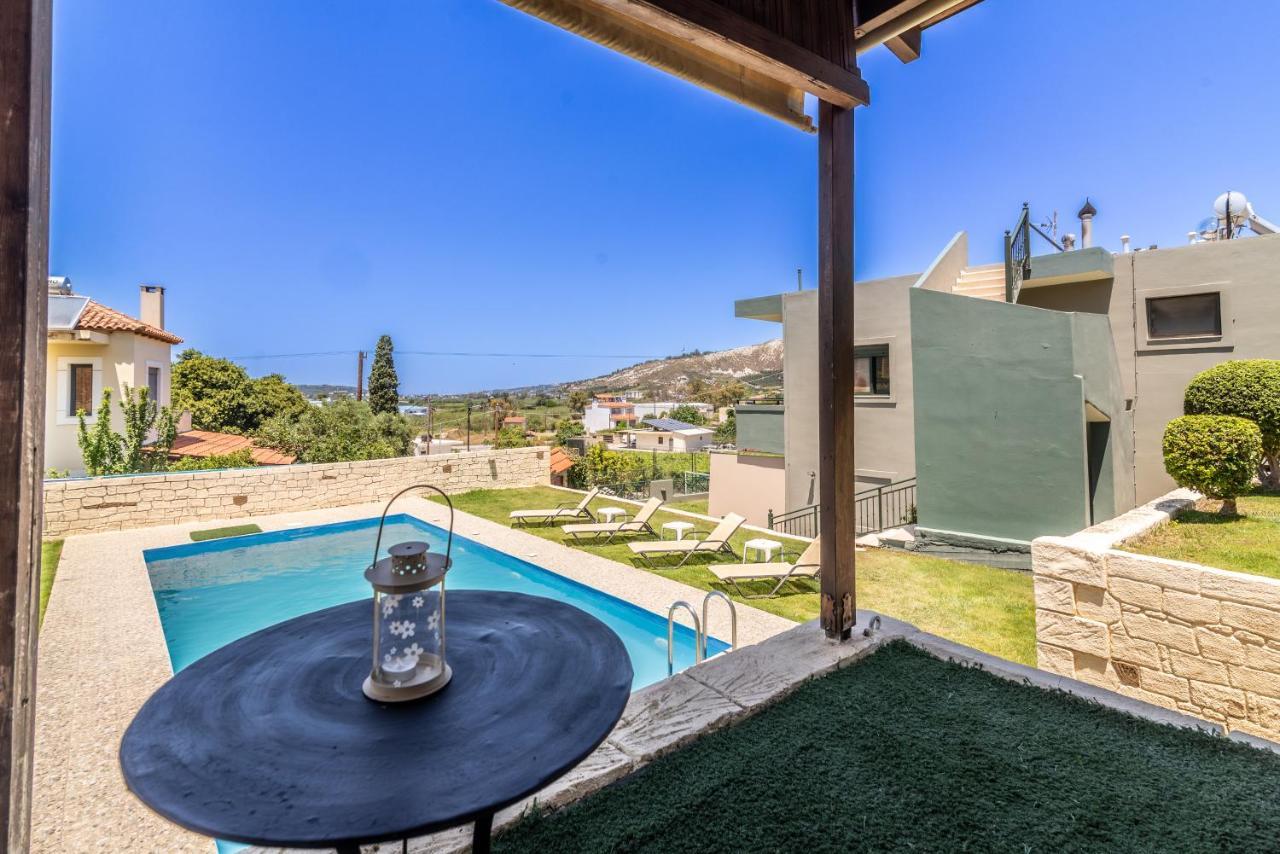 House With Pool & Garden For Families & Friends 1 Apartment